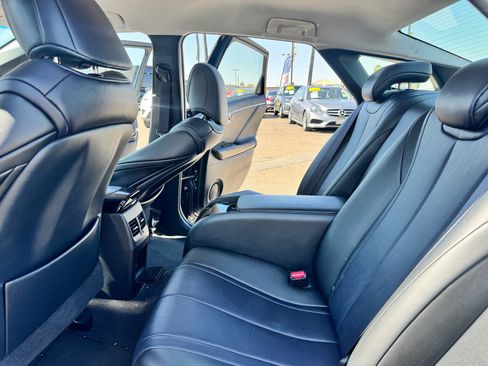 Used 2017 Toyota Mirai FWD image 12