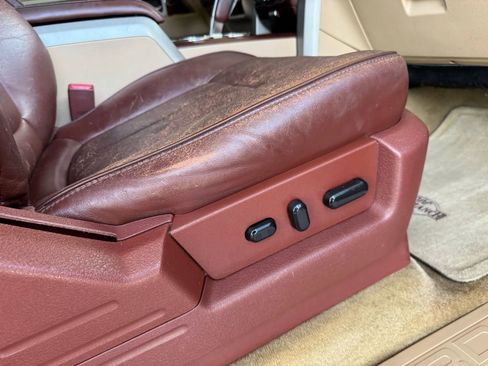 Used 2014 Ford F150 King Ranch image 26