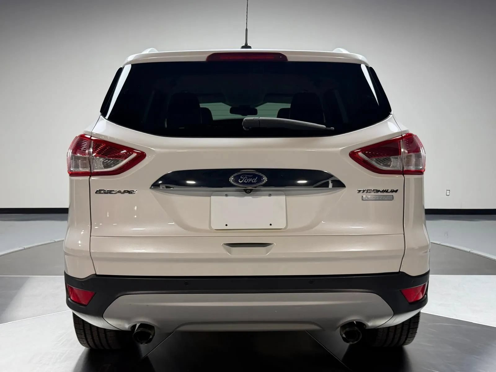 Used 2016 Ford Escape Titanium w/ Equipment Group 301A FWD image 5