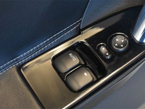 Used 2008 Saturn Sky Carbon Flash image 15