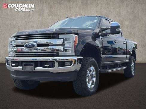 Used 2019 Ford F250 Lariat w/ Lariat Ultimate Package AWD/4WD image 4