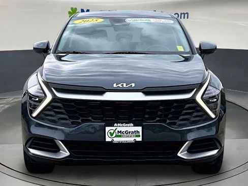 Used 2025 Kia Sportage LX AWD/4WD image 2