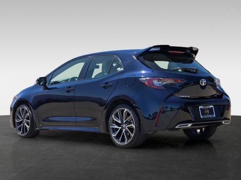 Used 2022 Toyota Corolla XSE FWD image 7