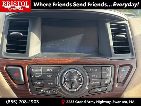 Used 2018 Nissan Pathfinder Platinum AWD/4WD image 34