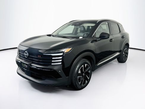 Used 2025 Nissan Kicks SR w/ Illumination Package AWD/4WD image 3