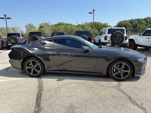 Used 2024 Ford Mustang Coupe RWD image 8