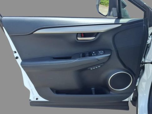 Used 2016 Lexus NX 200t FWD image 16