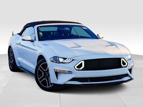 Used 2020 Ford Mustang Premium image 2