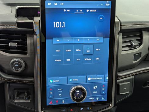 Used 2022 Ford Expedition Max Platinum image 26