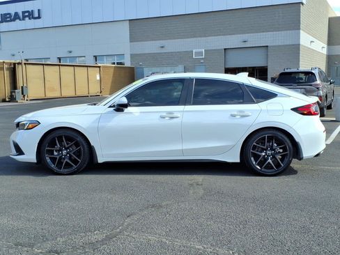 Used 2024 Honda Civic Sport Touring image 4