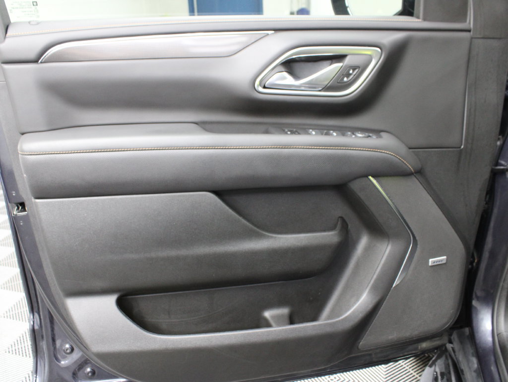 Used 2024 GMC Yukon AT4 w/ Technology Package AWD/4WD image 75