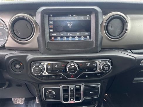 Used 2018 Jeep Wrangler Unlimited Sport S image 21