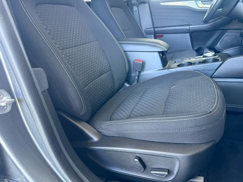 Used 2023 Ford Escape Active w/ Tech Pack #2 AWD/4WD image 8