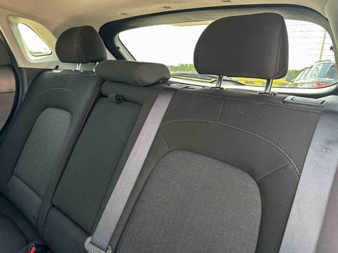 Used 2022 Hyundai Kona SEL image 19