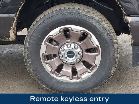 Used 2025 Ford F250 King Ranch image 11