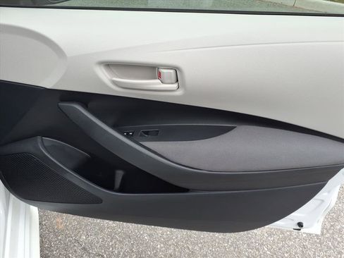 Used 2024 Toyota Corolla LE FWD image 16