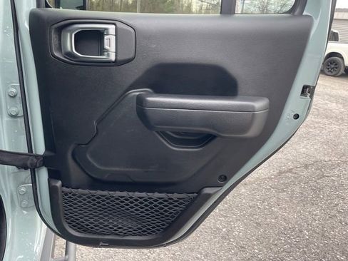 Used 2023 Jeep Wrangler Unlimited w/ Cold Weather Group AWD/4WD image 14