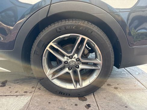 Used 2019 Hyundai Santa Fe XL image 10