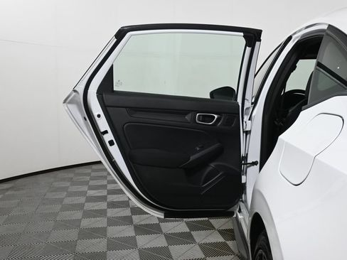 Used 2023 Honda Civic Sport image 25
