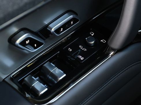 New 2026 Land Rover Range Rover Sport Dynamic SE AWD/4WD image 8