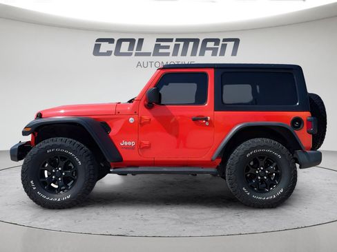 Used 2019 Jeep Wrangler Sport AWD/4WD image 2