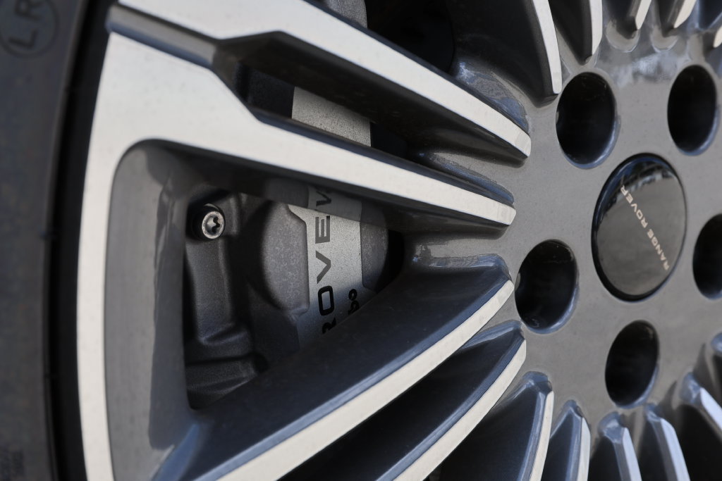 New 2026 Land Rover Range Rover SE AWD/4WD image 12