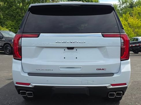 New 2026 GMC Yukon XL Denali w/ Denali Reserve Package AWD/4WD image 16