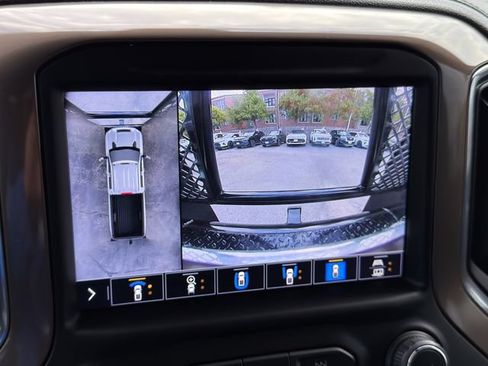 Used 2023 Chevrolet Silverado 3500 High Country w/ Z71 Off-Road Package AWD/4WD image 25