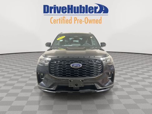Used 2025 Ford Explorer ST-Line image 3