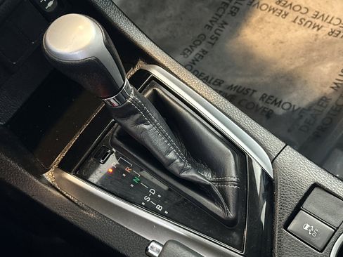 Certified 2017 Toyota Corolla LE image 20