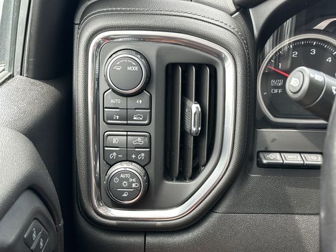 Used 2021 Chevrolet Silverado 1500 LTZ w/ LTZ Premium Package AWD/4WD image 28