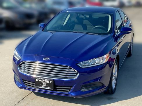 Used 2013 Ford Fusion SE image 1