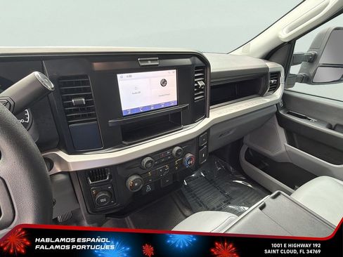 Used 2025 Ford F250 XL AWD/4WD image 18