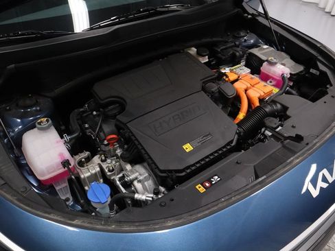 Used 2025 Kia Niro EX FWD image 15
