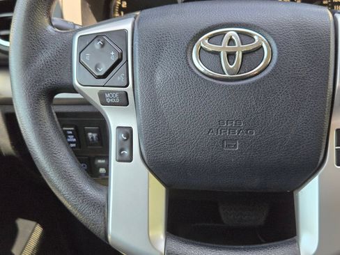 Used 2019 Toyota Tundra SR5 w/ SR5 Upgrade Package AWD/4WD image 21