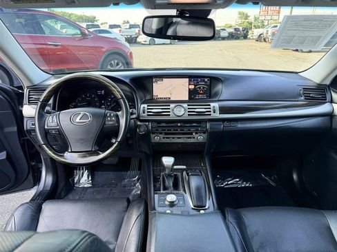 Used 2015 Lexus LS 460 AWD w/ Comfort Package image 24