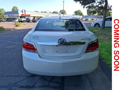 Used 2011 Buick LaCrosse CXL w/ Luxury Package FWD image 7