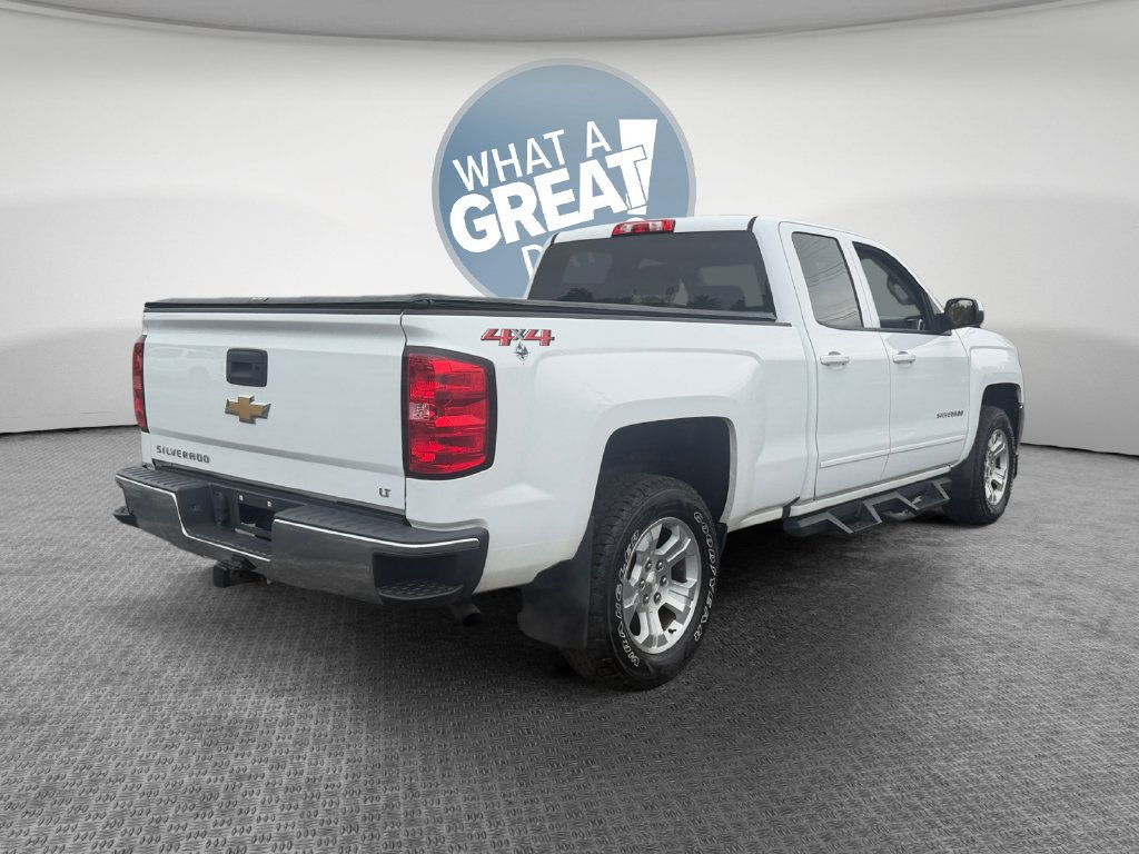 Used 2018 Chevrolet Silverado 1500 LT w/ All Star Edition AWD/4WD image 3