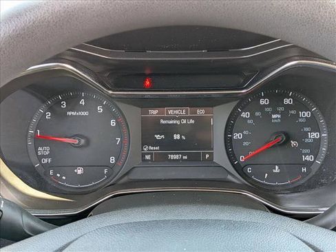 Used 2022 Chevrolet TrailBlazer LT FWD image 14