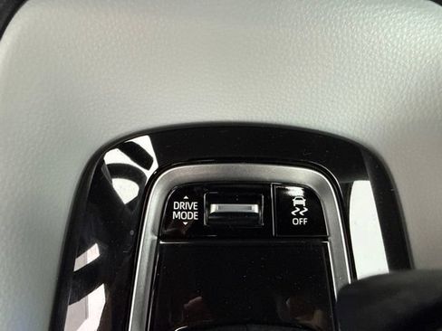 Used 2026 Toyota Corolla SE FWD image 24