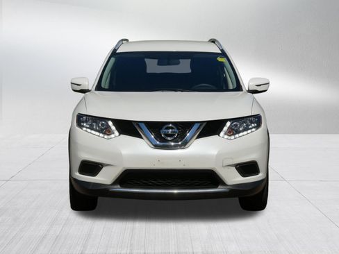 Used 2016 Nissan Rogue SV AWD/4WD image 2