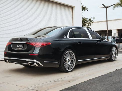 Used 2023 Mercedes-Benz Maybach S 580 4MATIC image 11