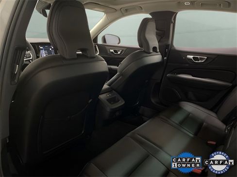 Used 2025 Volvo S60 B5 Core image 19