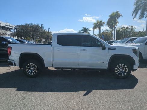 Used 2023 GMC Sierra 1500 AT4 image 4