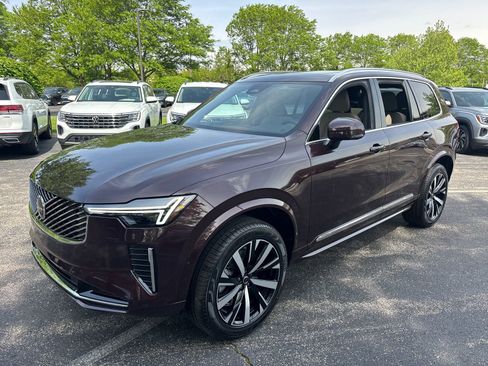 Used 2026 Volvo XC90 B5 Core w/ Protection Package Premier AWD/4WD image 1