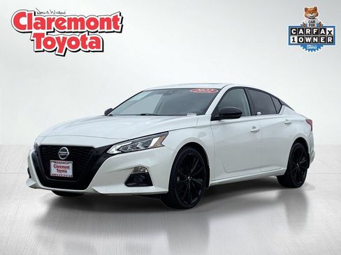 Used 2022 Nissan Altima 2.5 SR w/ Midnight Edition Package AWD/4WD image 1