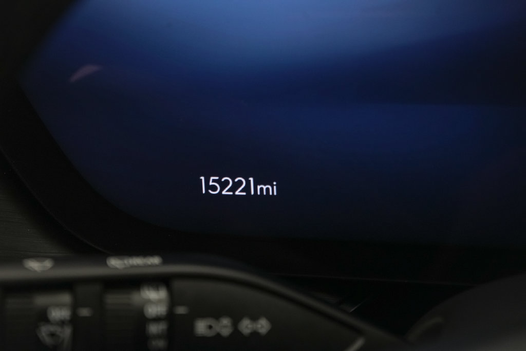 Used 2025 Buick Envision Preferred AWD/4WD image 20