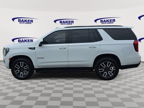 Used 2022 GMC Yukon AT4 w/ Technology Package AWD/4WD image 8