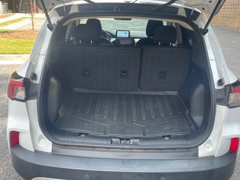 Used 2020 Ford Escape SE FWD image 7