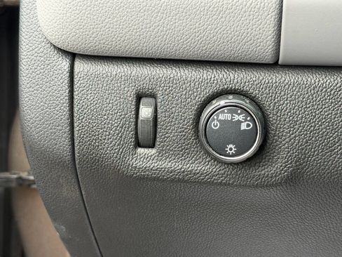 Used 2016 Chevrolet Colorado W/T RWD image 14